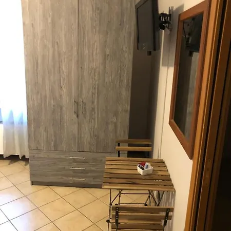 Il Gatto E La Volpe Pensión 3*